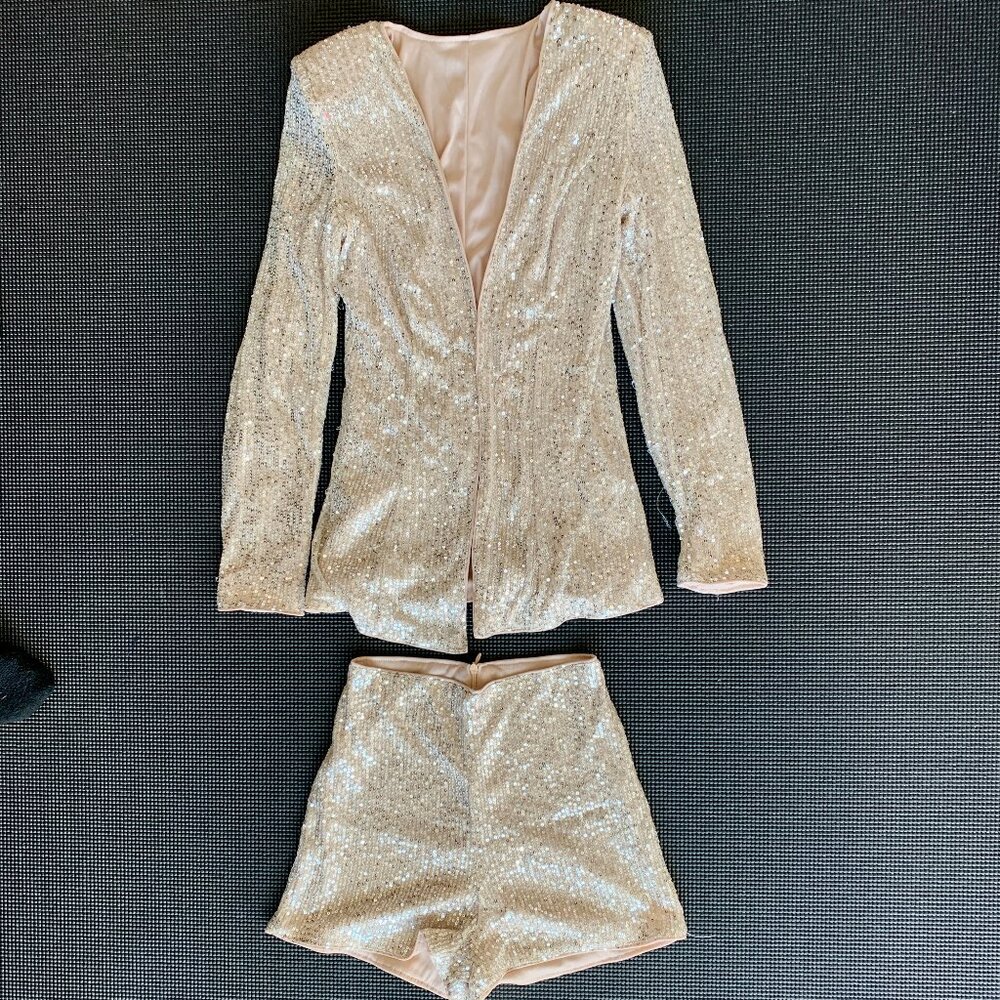 Stunning Champagne Gold Sequins Short Suit